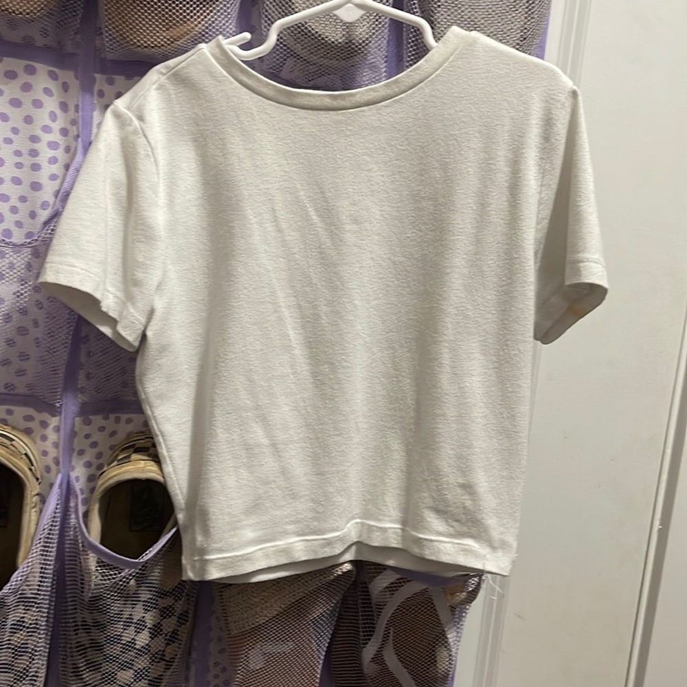 XS , wild fable super cute white crop top 🚨
